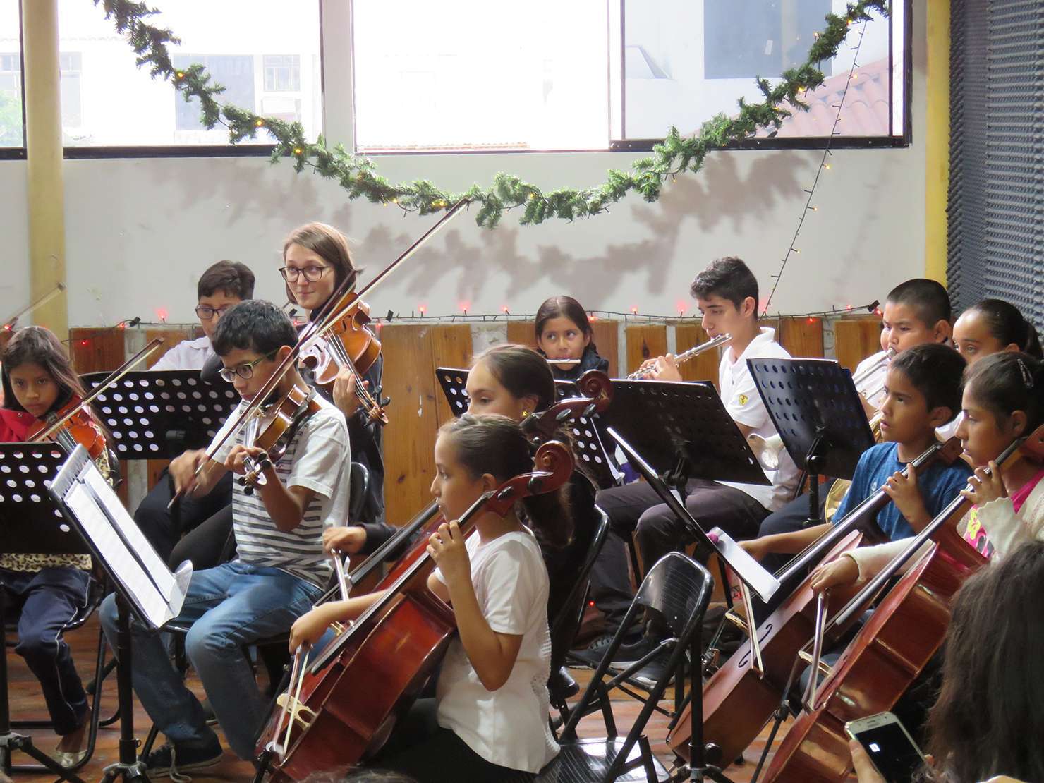 Recital Orquesta de Tierra - Arpegio Per&uacute;
